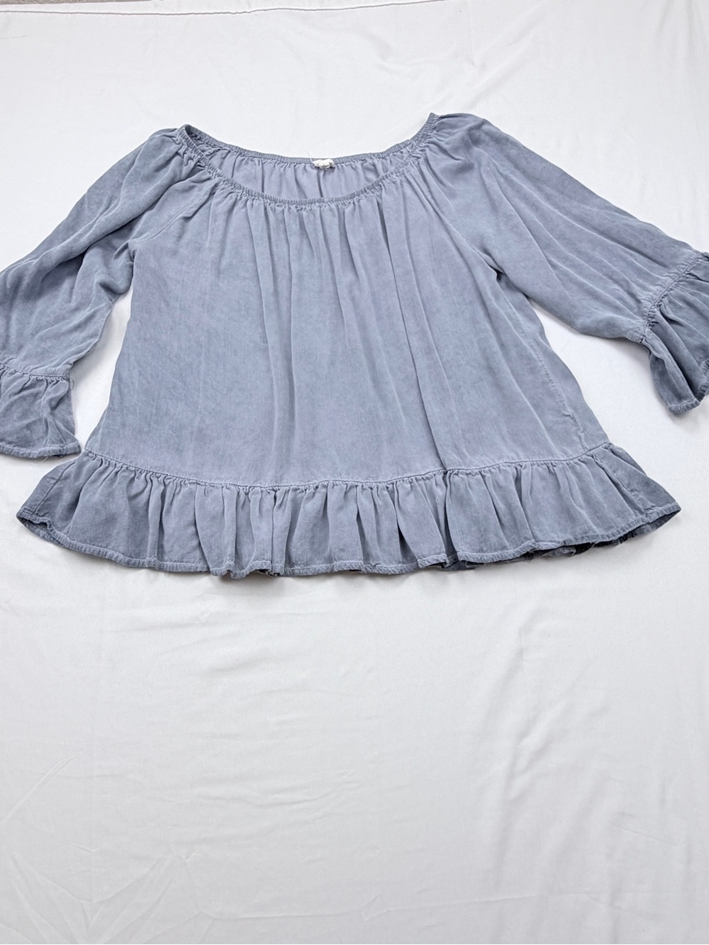 Hem & Thread Light Gray Ruffle-Hem Peasant Blouse